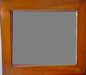 Cornice in legno massello con profilo interno in ottone I° XIX° sec. luce cm.43x51 battuta cm.45.4x54 est.cm.60x68